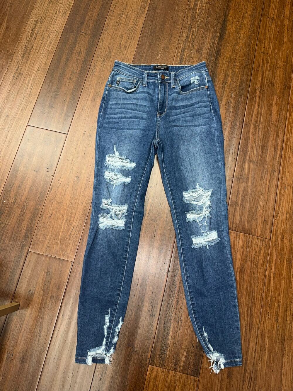 Judy Blue Distressed Skinny Jeans women’s 7 (28)